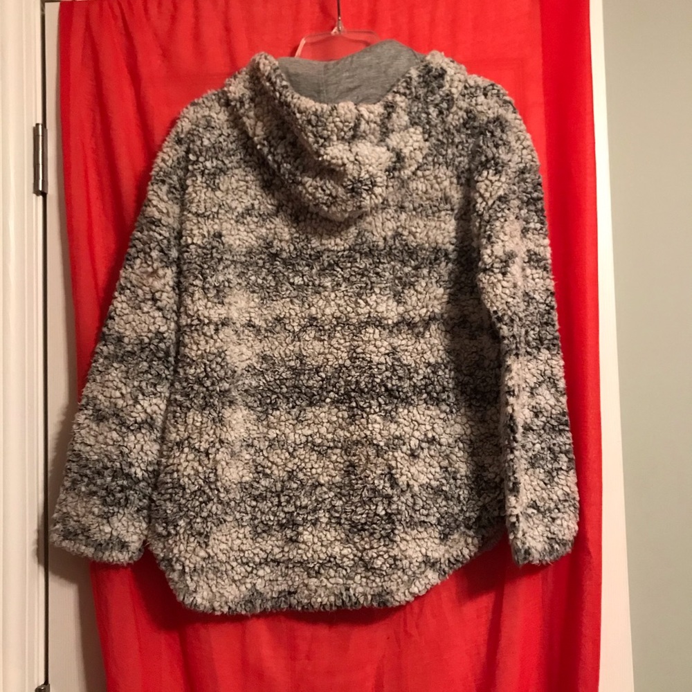 Fluffy Sweater - Picture 2 of 3